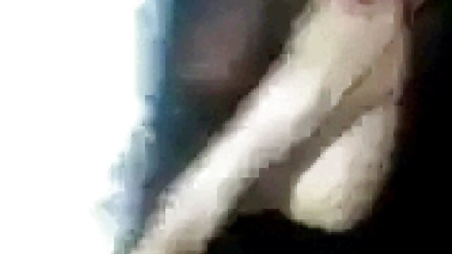 Tóc vàng heo xxxx gF cho handjob và fuck từ phía sau