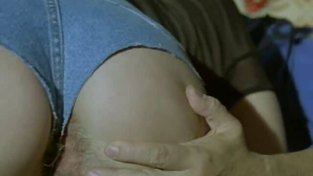 Busty amateur bạn gái hút và fucks xxxxvietsub với cumshot