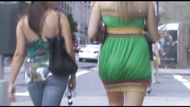 Schwester erwischt StiefBruder beim wixxen und hilf phim cap 3 xxxx mit Fick